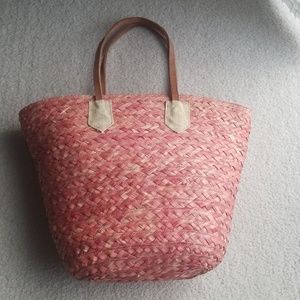 Pink/coral straw beach tote